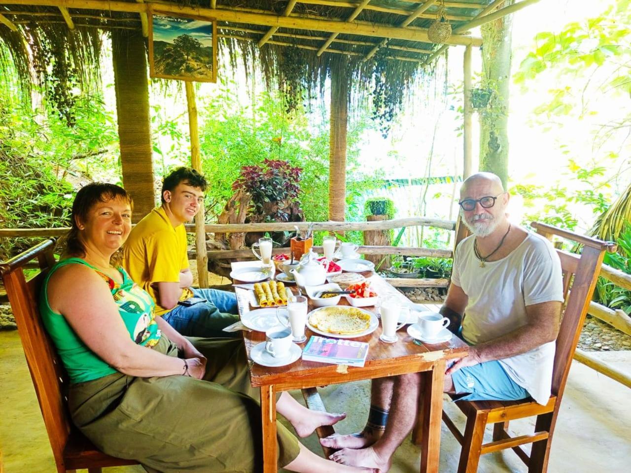 Jungle Face Inn エッラ エクステリア 写真